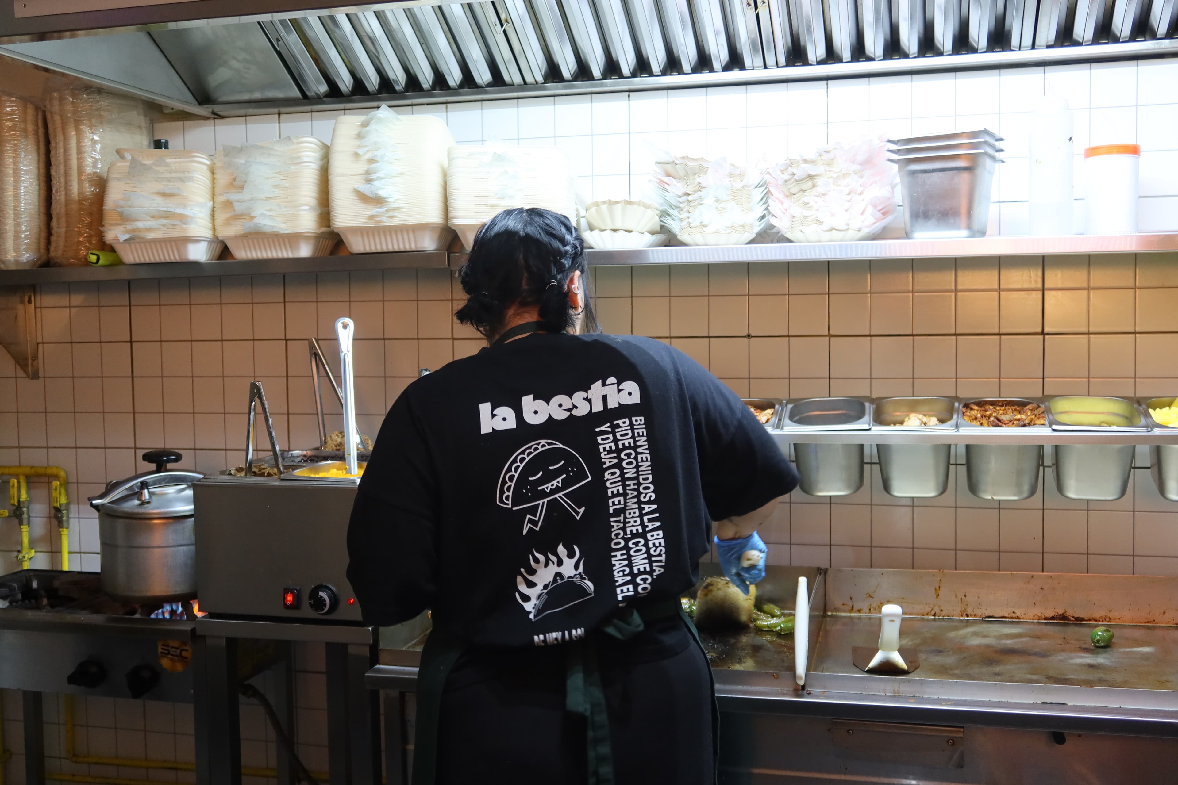 Welcome Back en acción 4